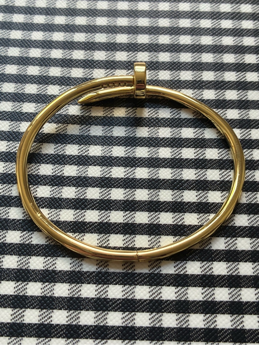 Just En Clou 18k Yellow Gold Plated Nail-Style Hinged Bangle - Picture 3 of 4